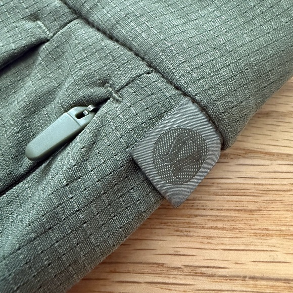 Lululemon Commission Slim-Fit Pant 32" Men’s Size 30 - Picture 8 of 10